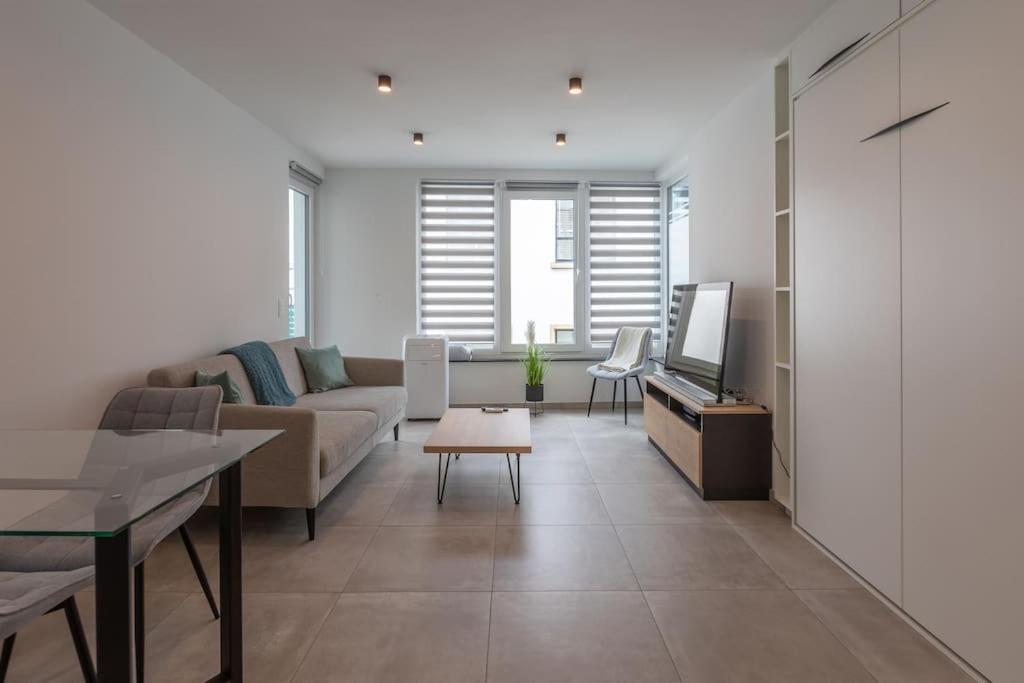 Superbe Appartement Avec Parking Malmedy Exterior foto